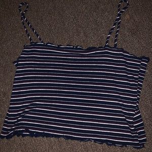 Crop tops never disappoint ✨